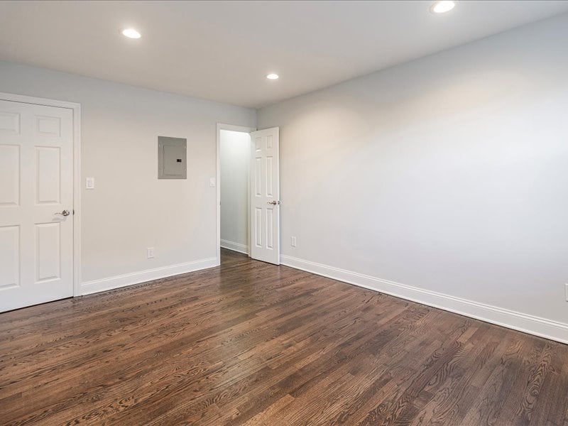48 Roseland Avenue Image 14