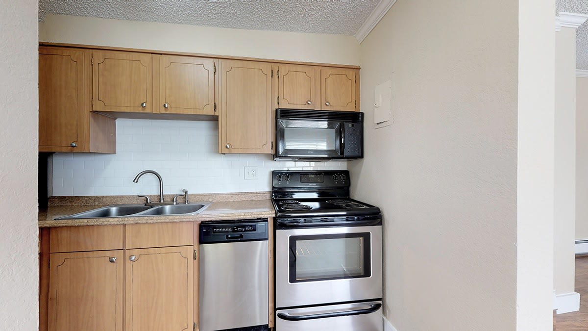 Woodmere Image 16