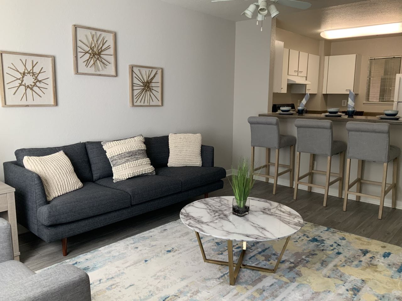 Del Norte Place Apartment Homes Image 4