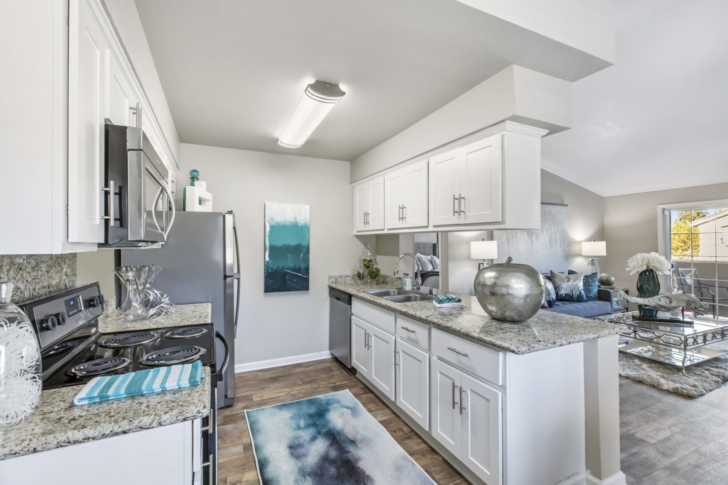 Sherwood Apartments Image 6