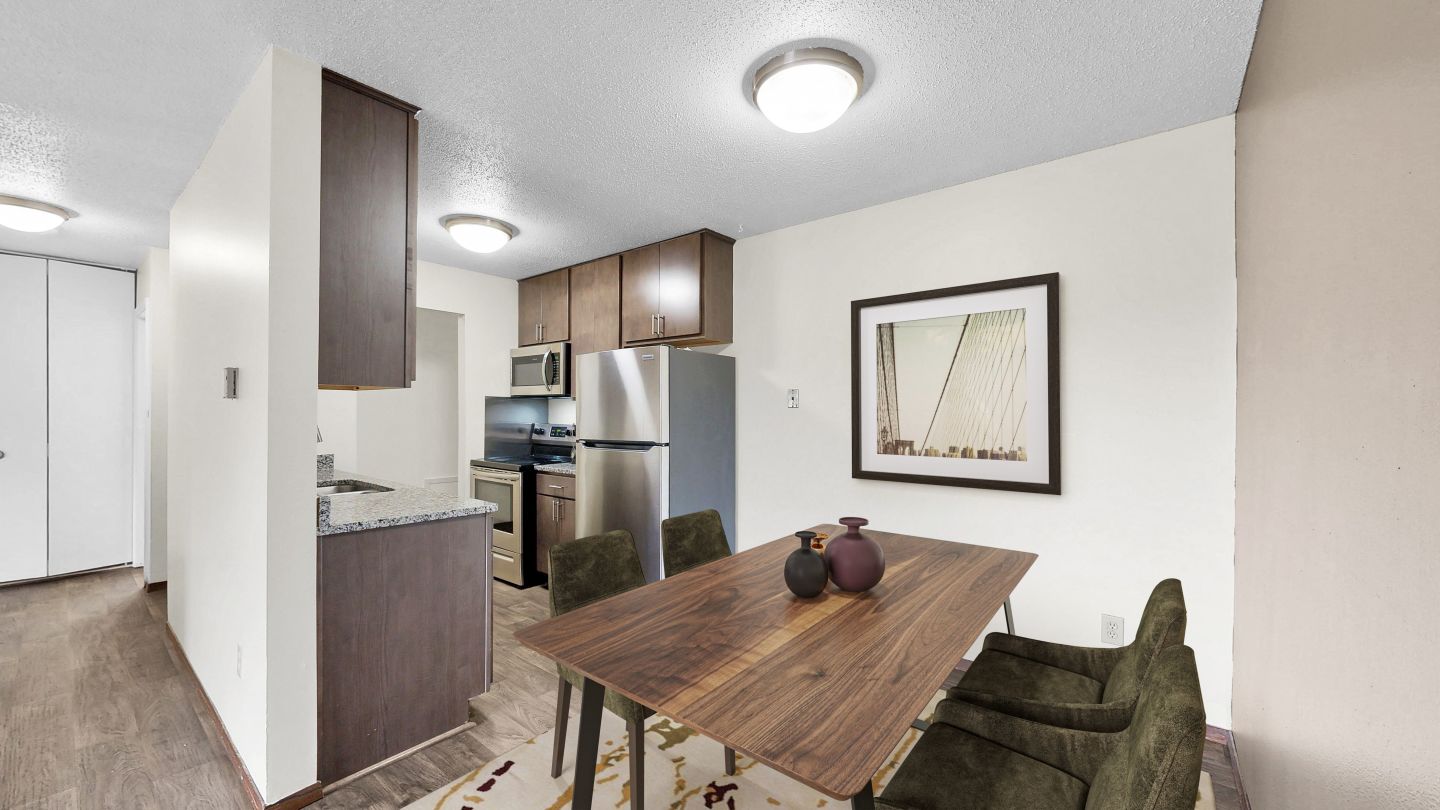 Burnsville Parkway Apartments Image 17