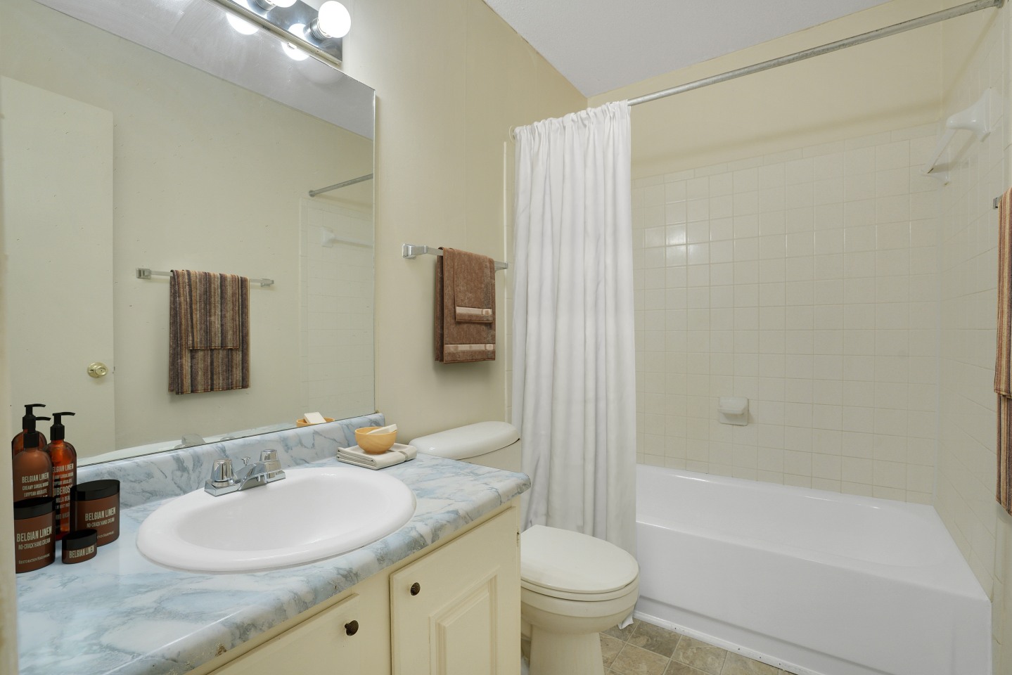 Alera West Image 6