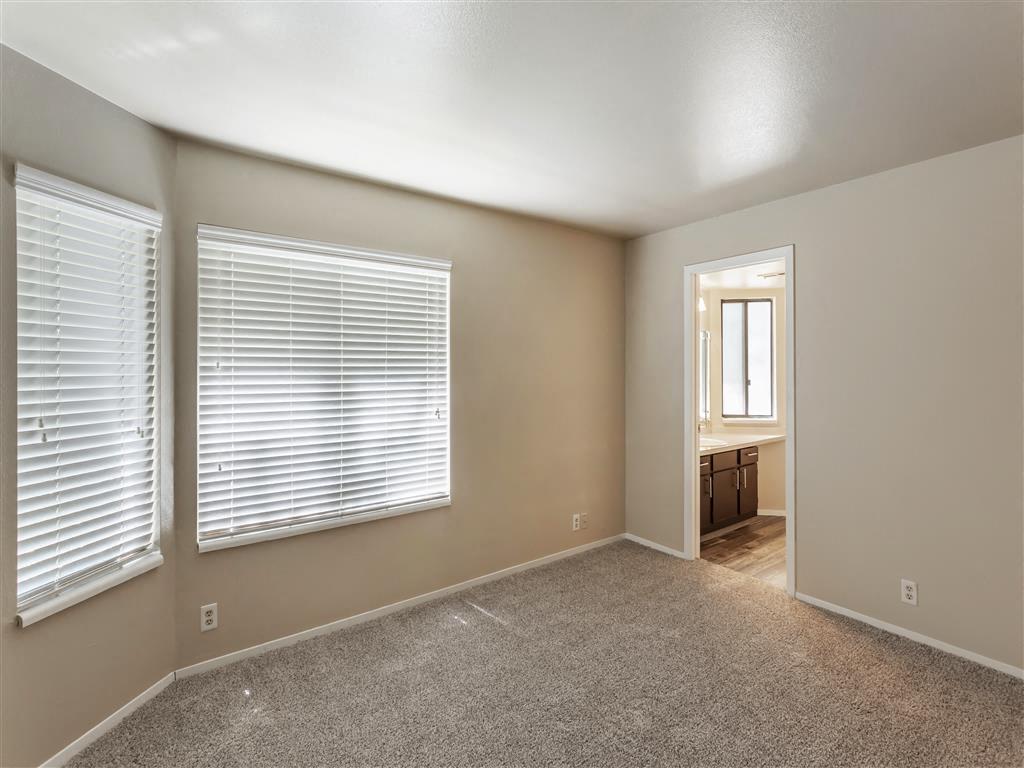James Pointe Apartments Image 114