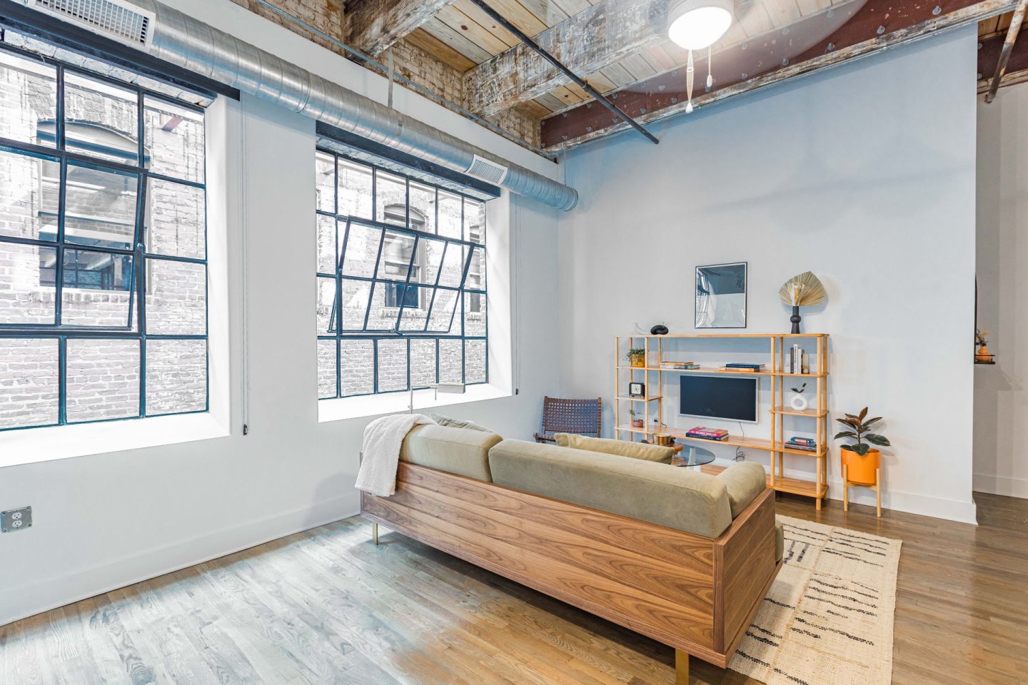Lofts at Abrams Fixtures Image 10