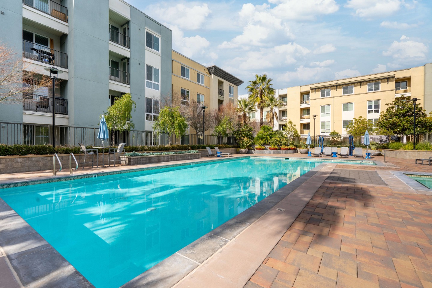 Mosaic Apartments Image 12