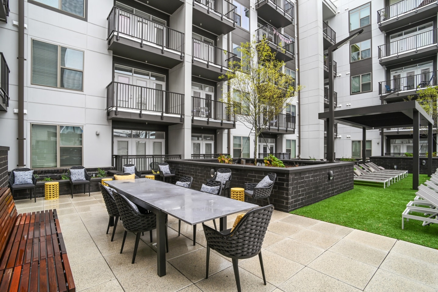 Link Apartments Mint Street Image 9