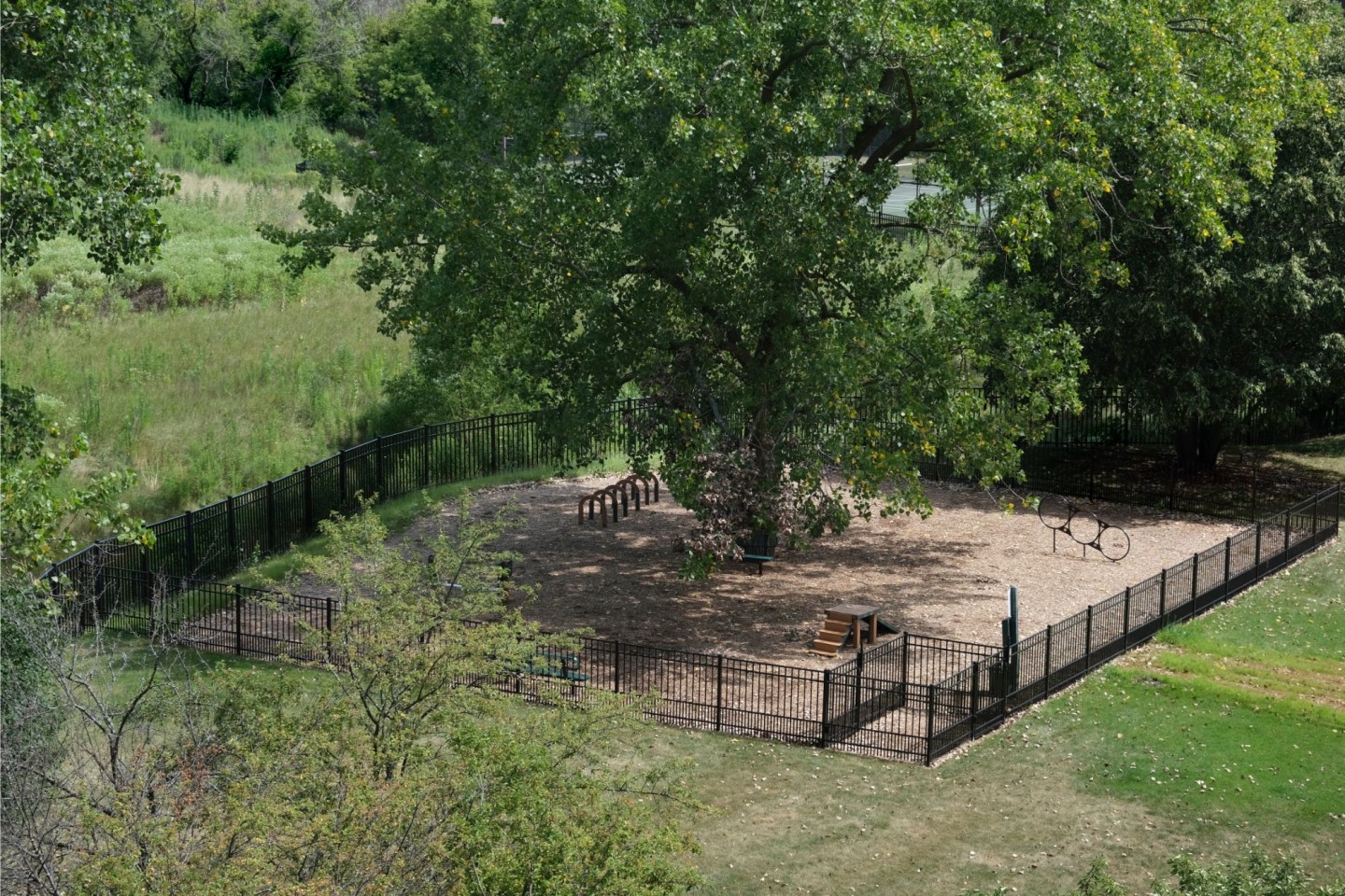 Valley Lo Towers Image 38