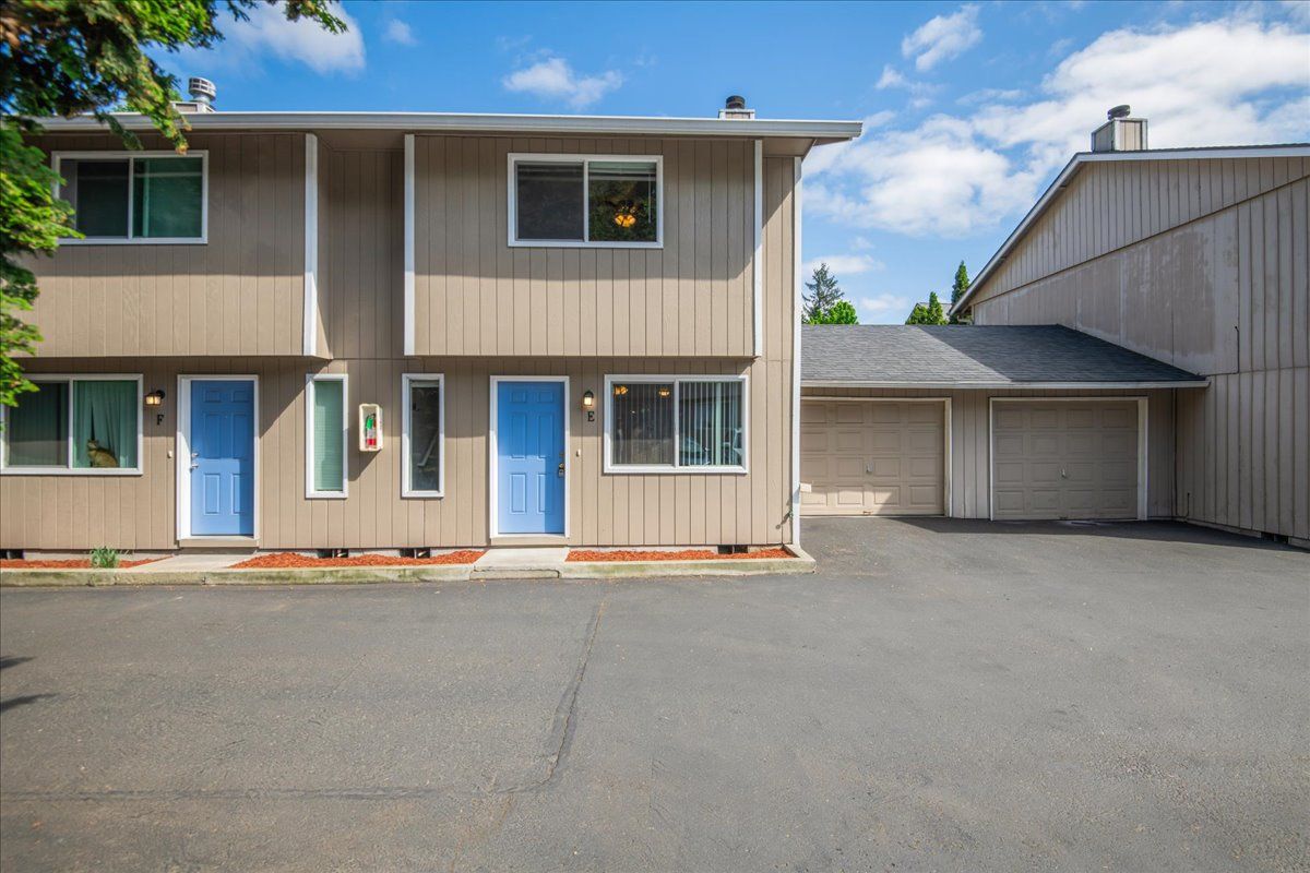 Lincoln Townhomes Image 1