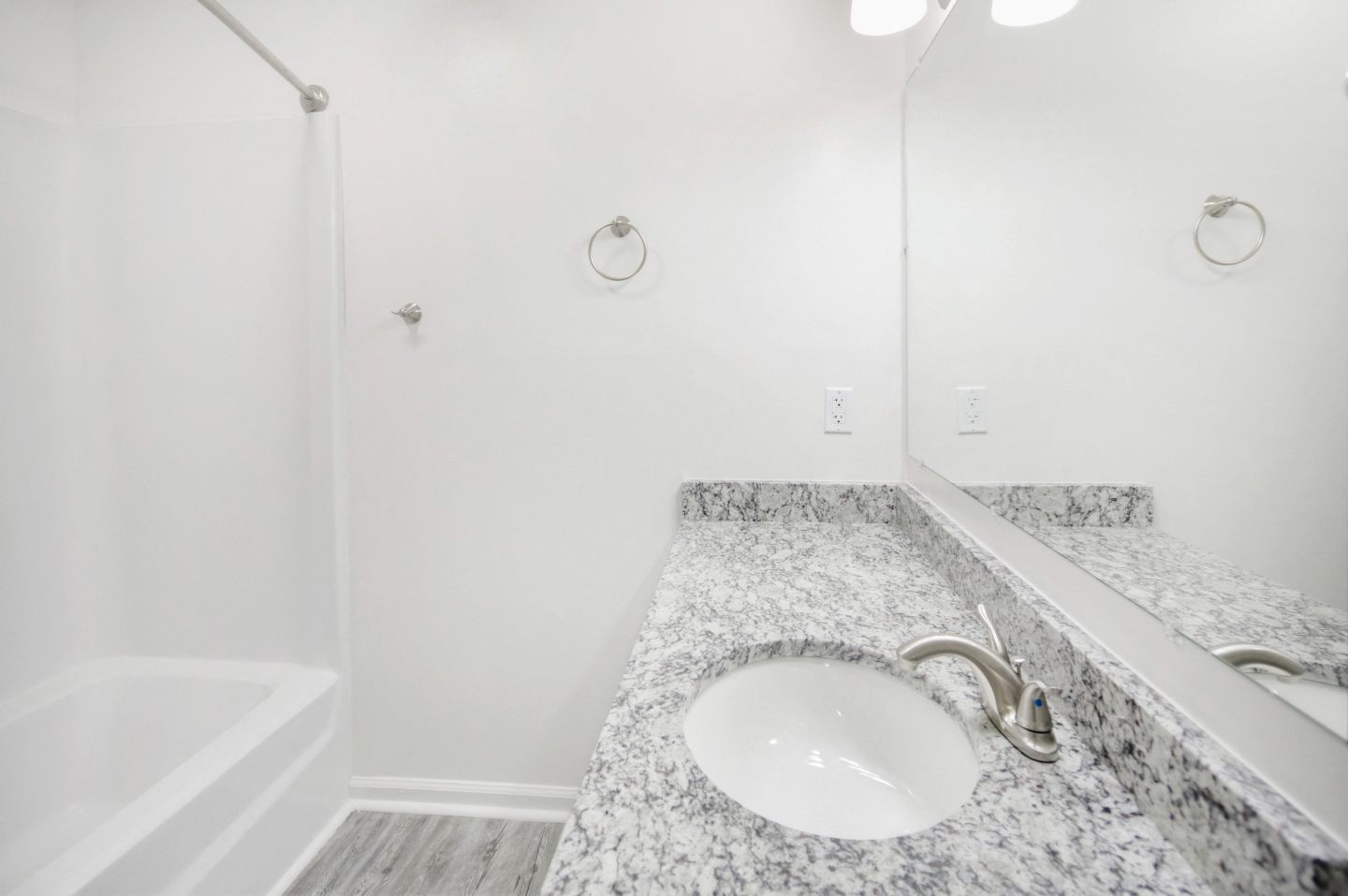 Belmont Heights Apartments & Townhomes Image 59