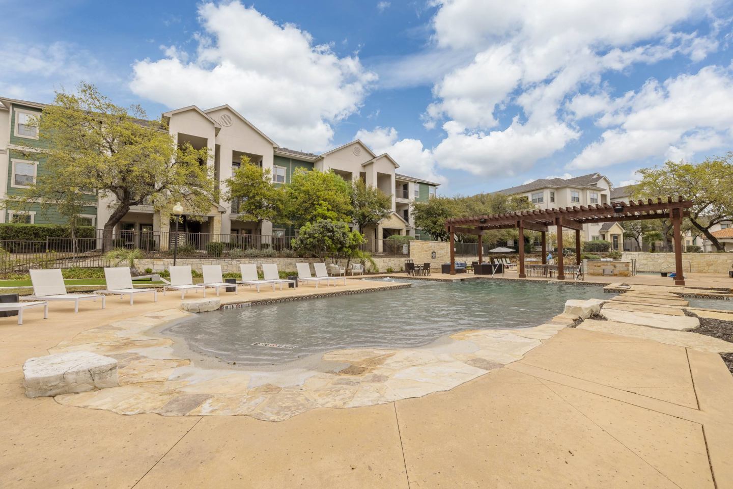 Pecan Springs Image 14