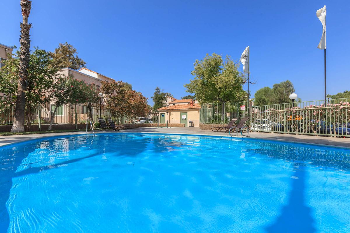 Riverpark apartment homes Image 5