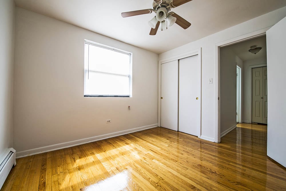 8231-37 S Ellis Ave Image 7