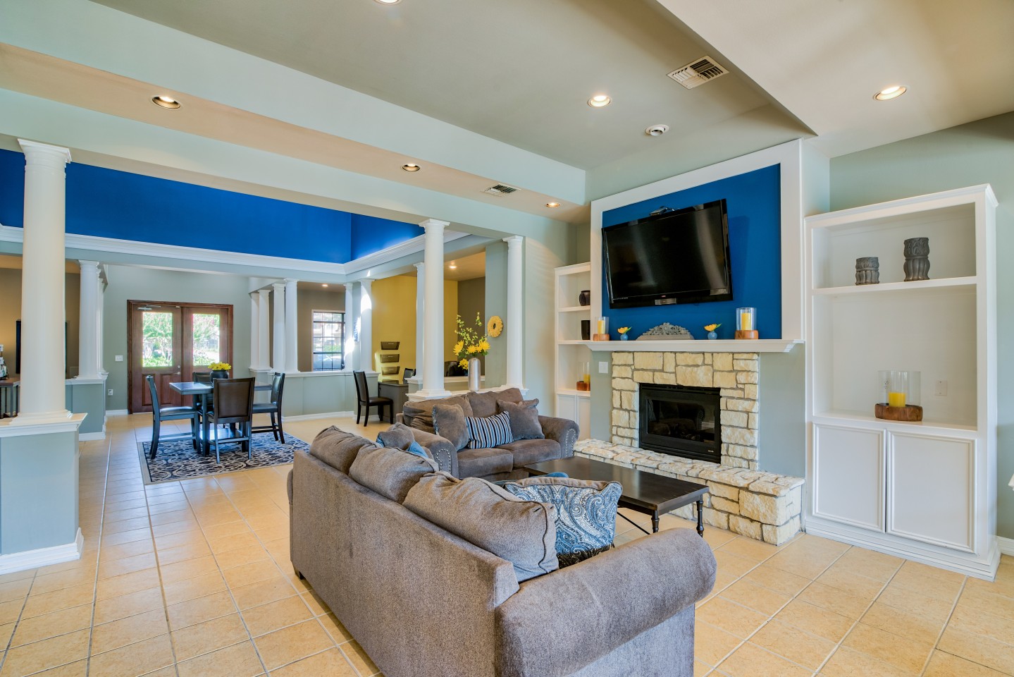 Lakeshore Villas Image 15