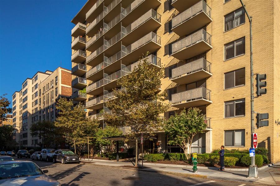The Seville Apartments Image 18