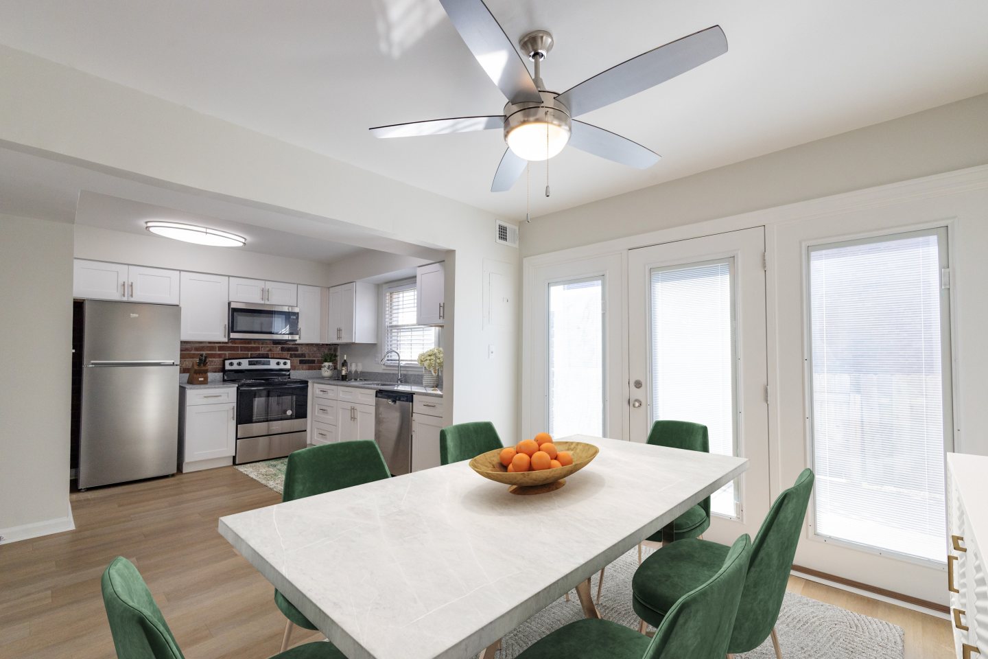 Monon Living Image 20