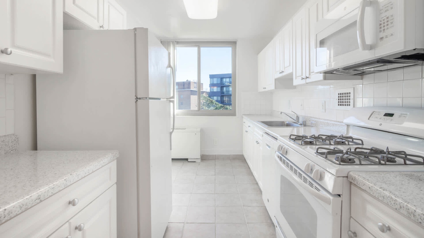 3003 Van Ness Image 24