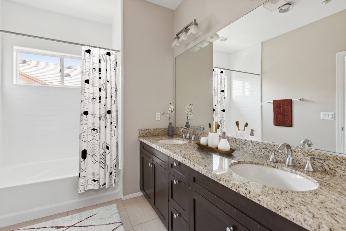 Ontario Town Square Townhomes Image 4