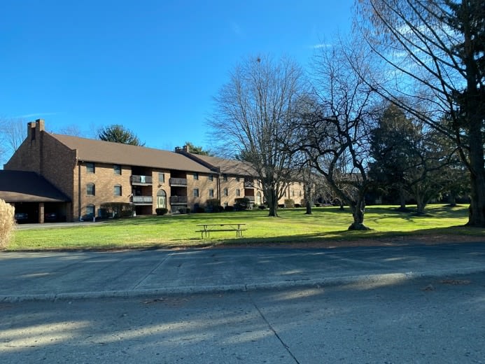 Carriage Hill Apartments Image 9