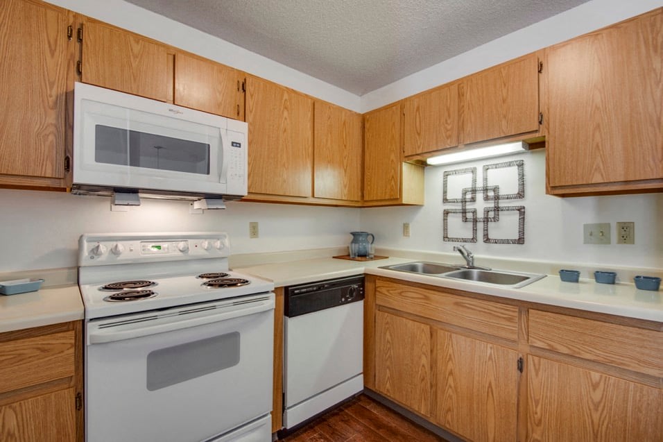 Eagle Creek Townhomes Image 4