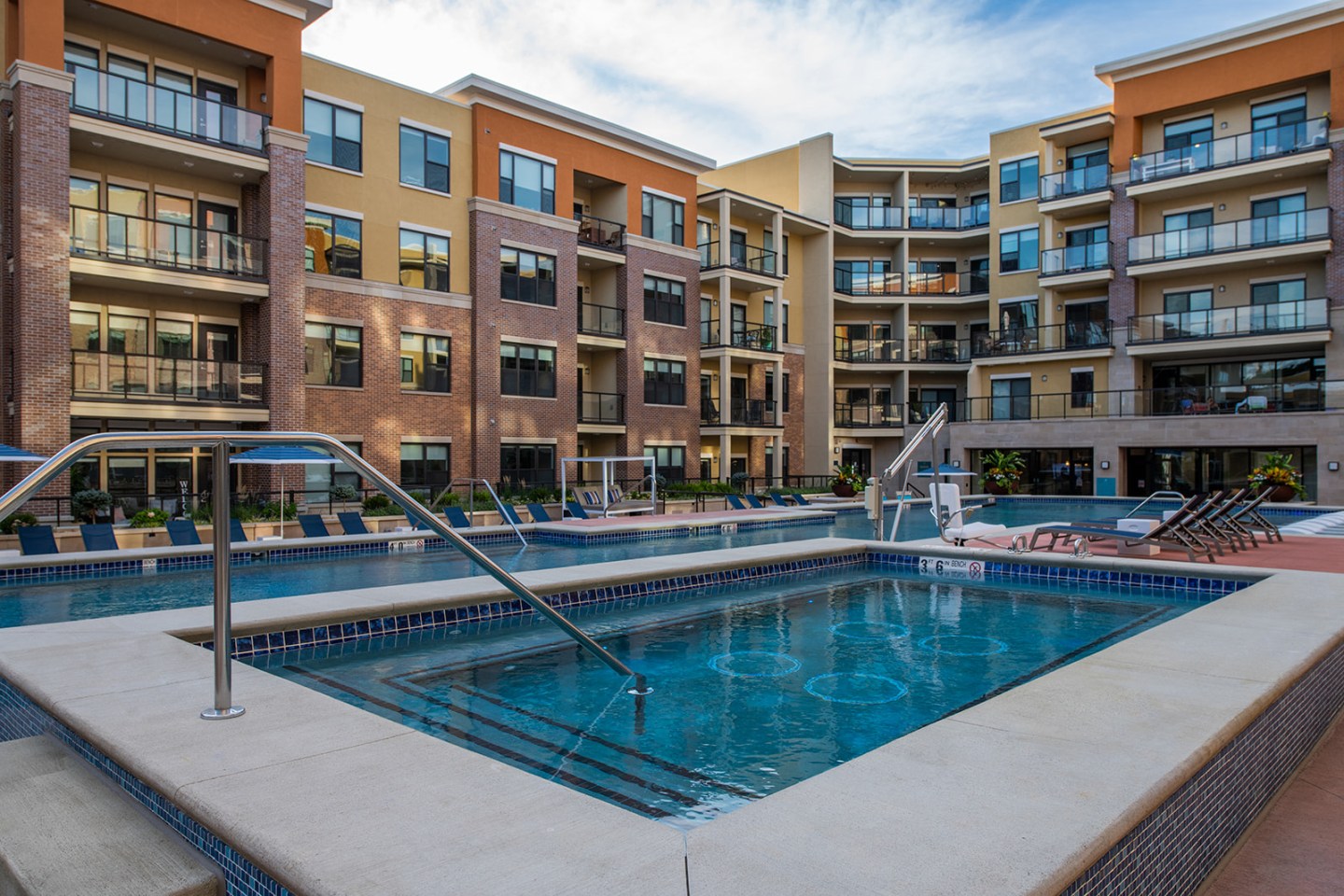 44 Washington Image 28