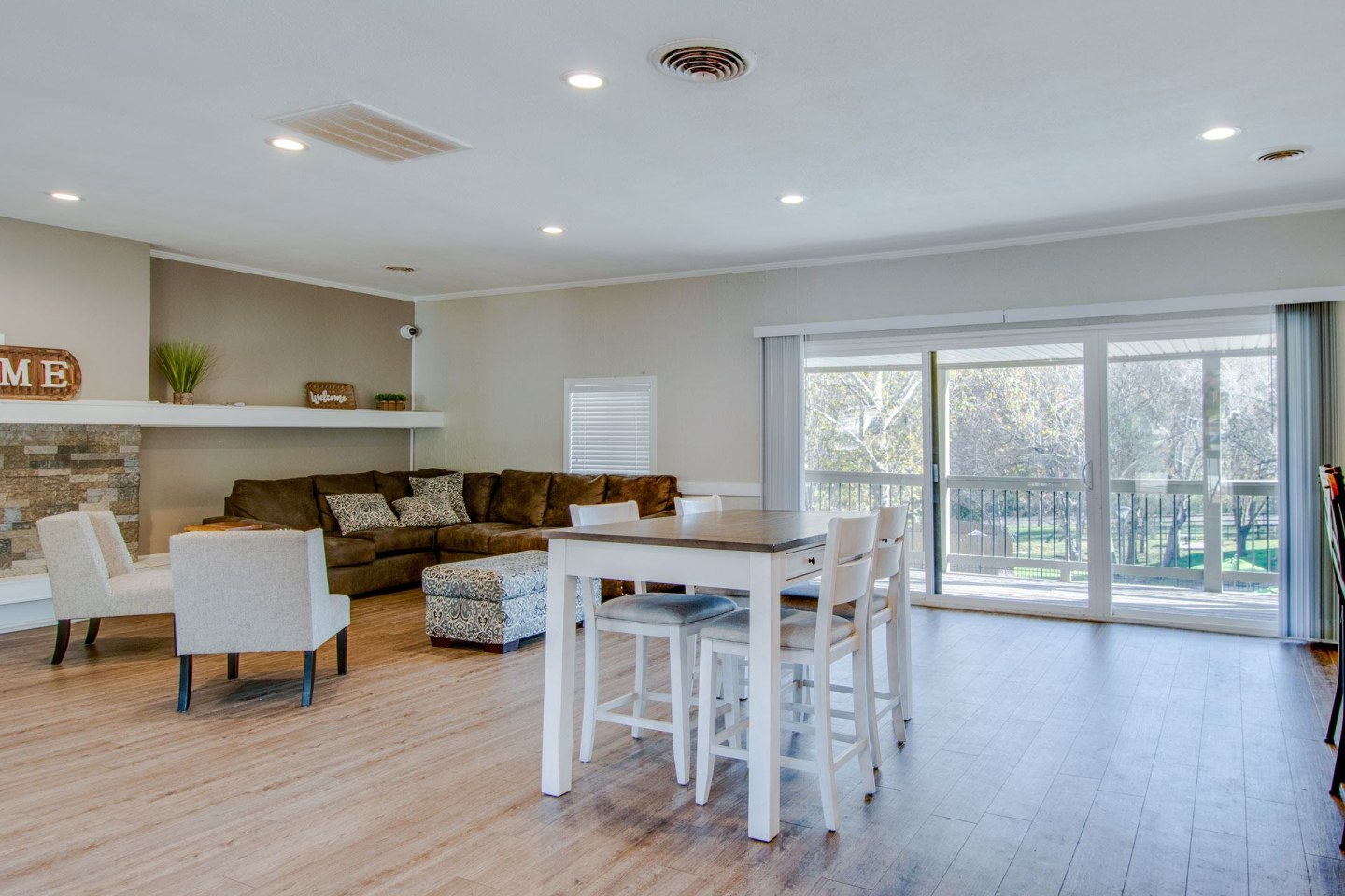 Nob Hill Apartments Image 22
