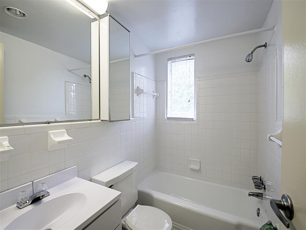 Shawnee Apartments Image 11