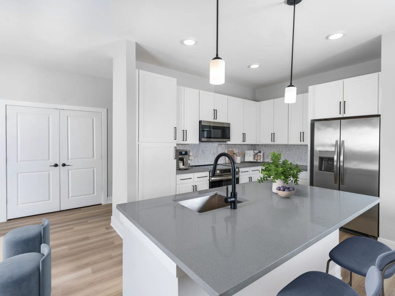Modera Liberty Row Image 3