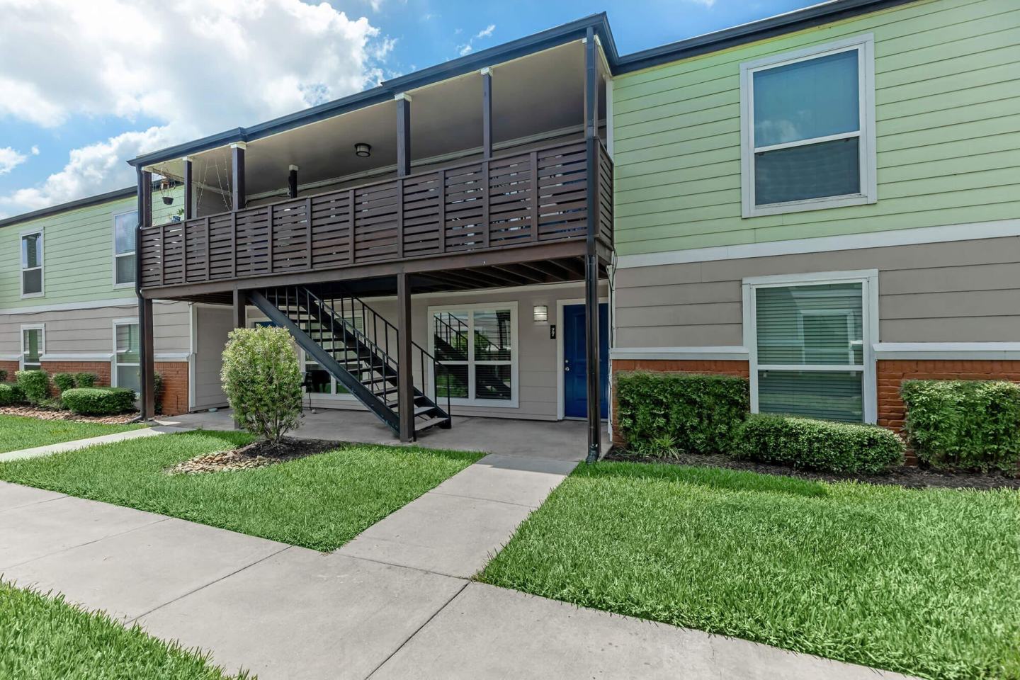 Montabella at Oak Forest Apartments Image 12