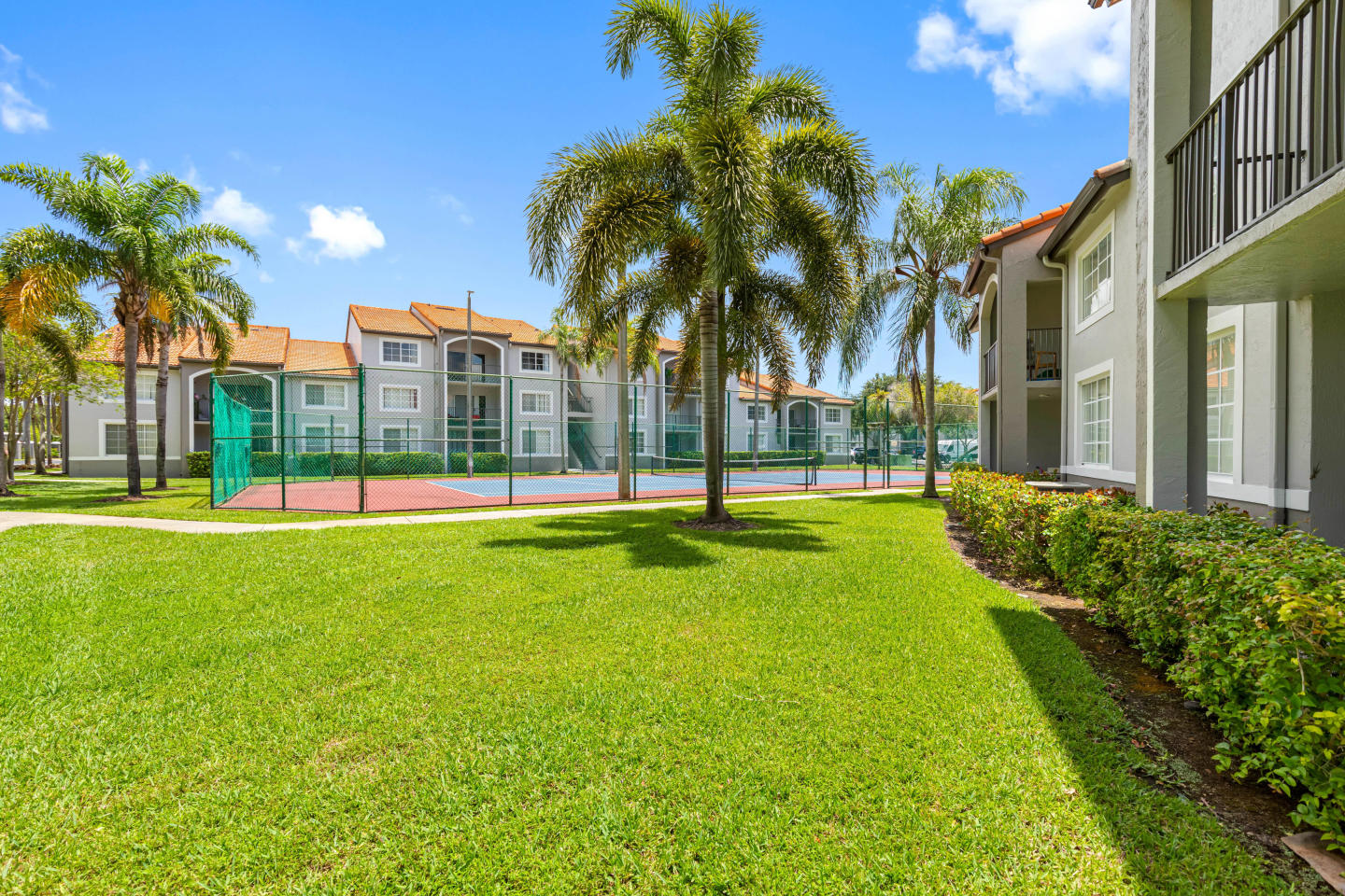Sunset Gardens Apartments Image 84