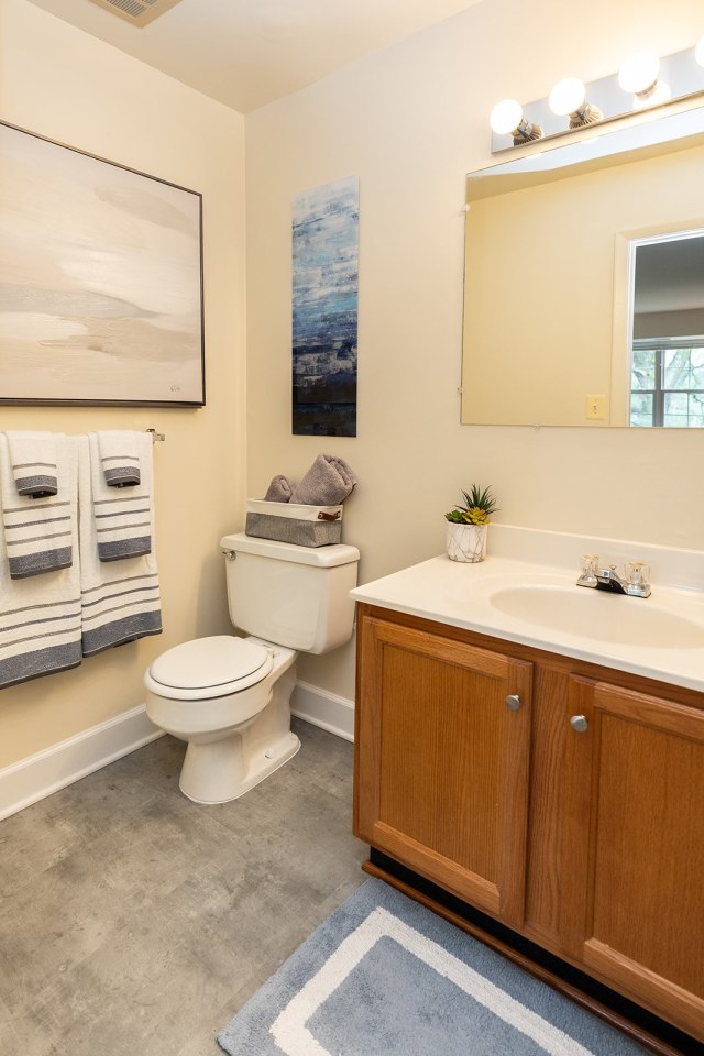 Woodridge Apartments Image 7