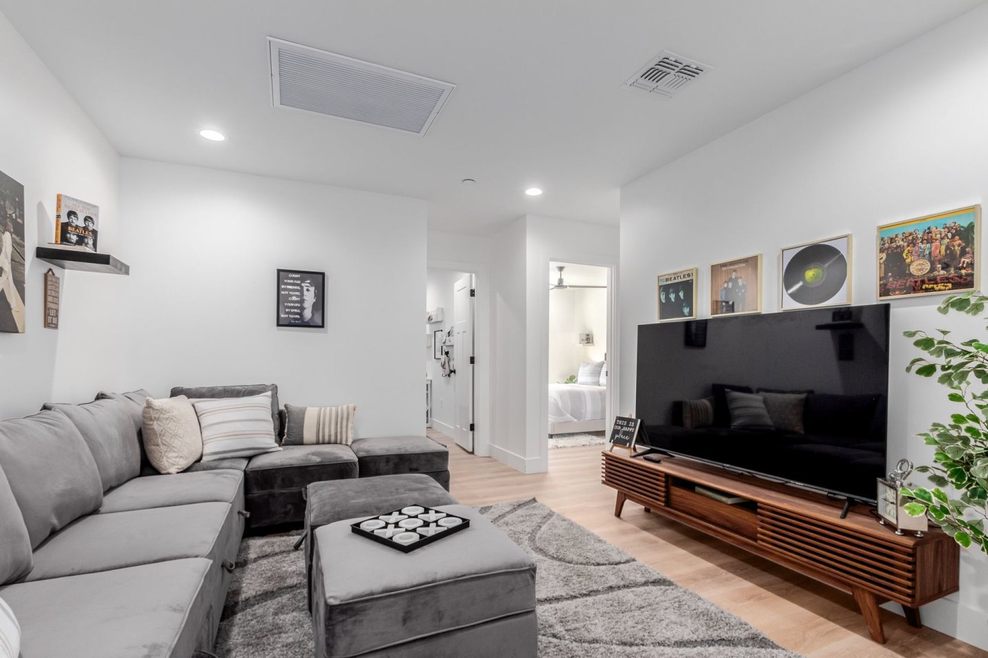 CJ Luxury Townhomes Image 26