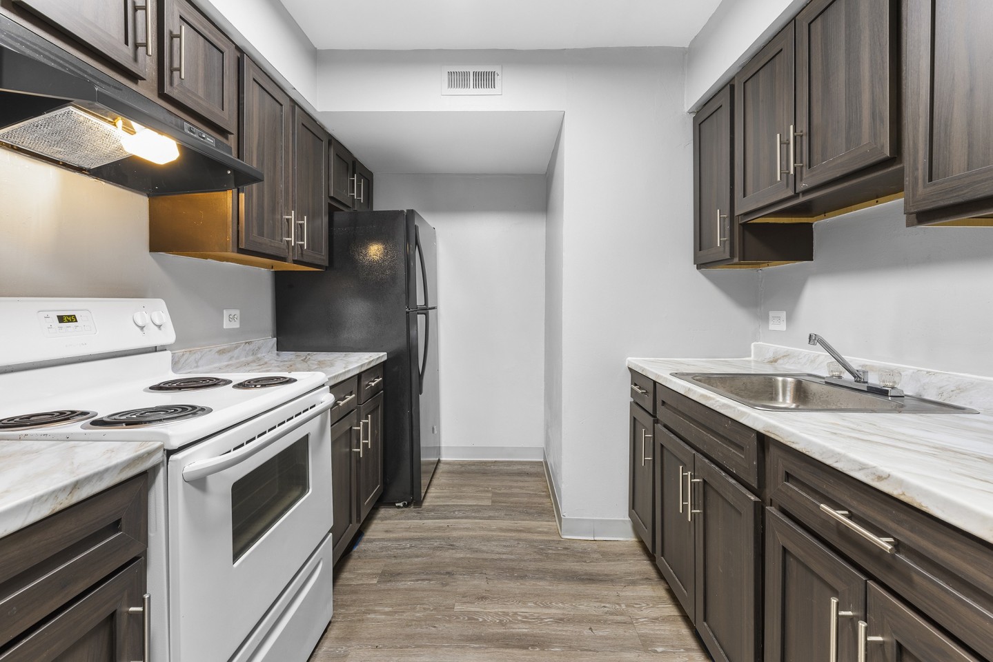 Edgewood Apartments Image 14