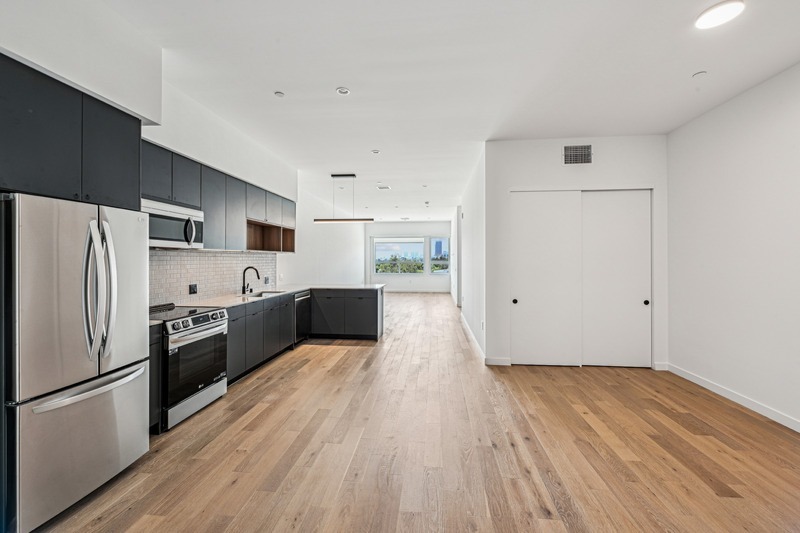 701 Hudson Image 2