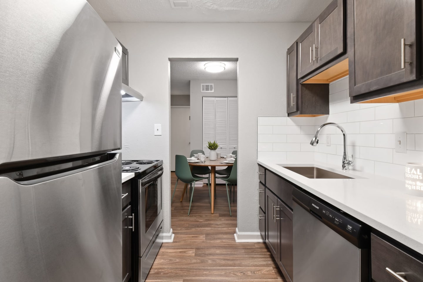 Premier Apartments Image 25