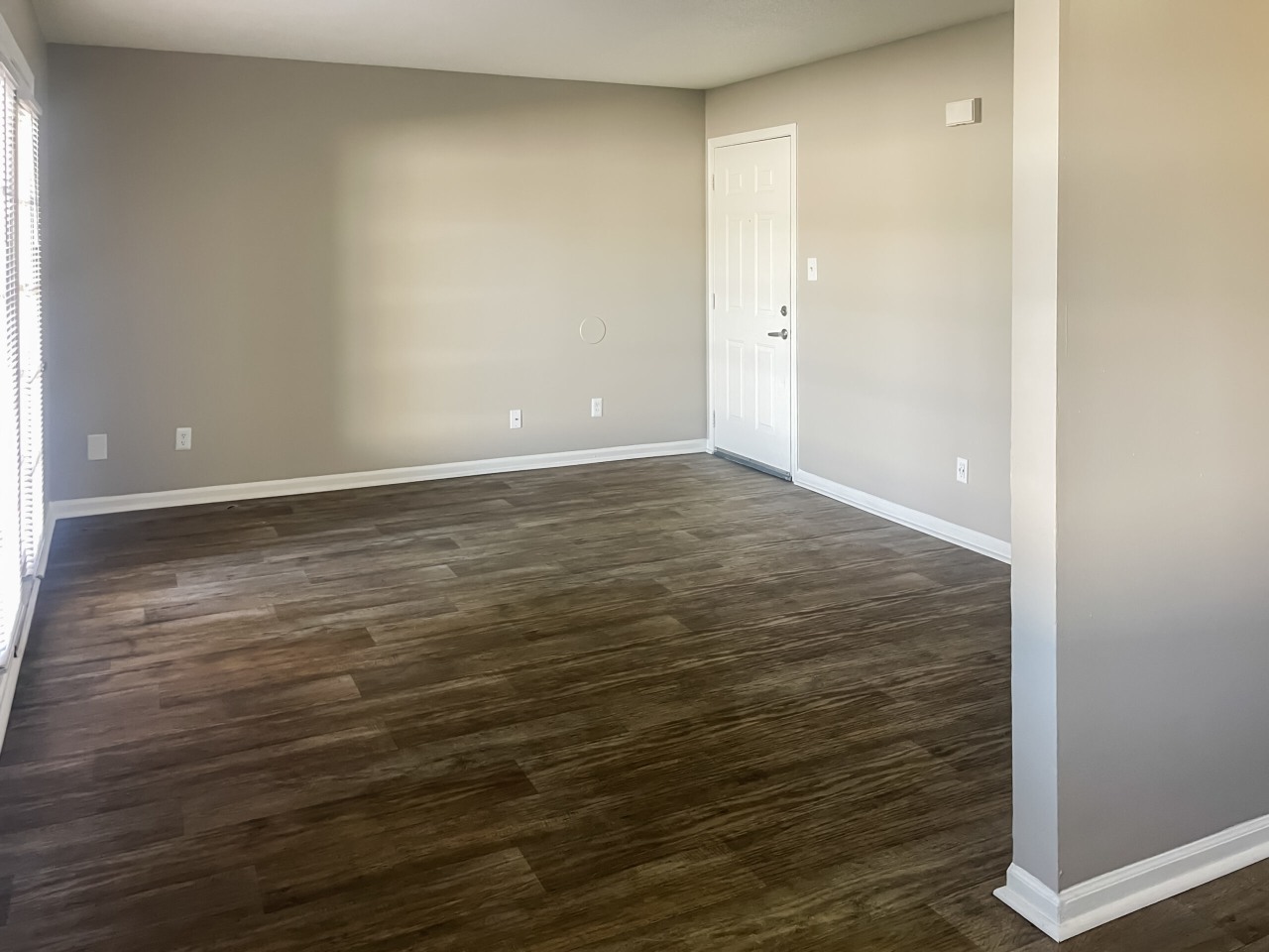 Turnberry Square Image 6