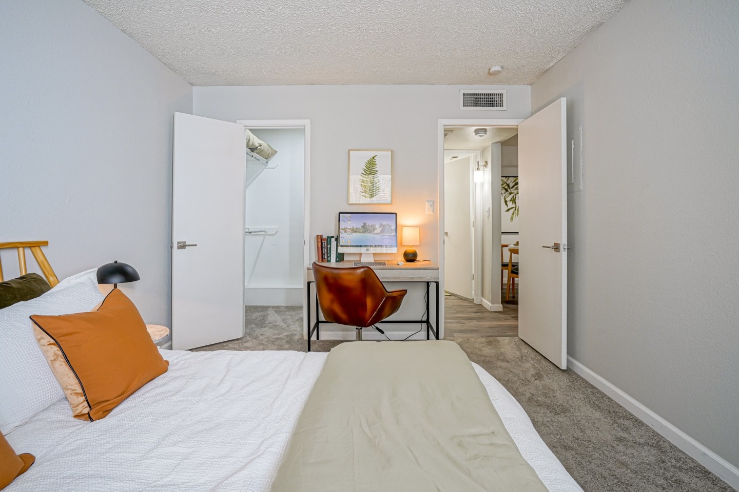 Treehouse Apartments Image 15