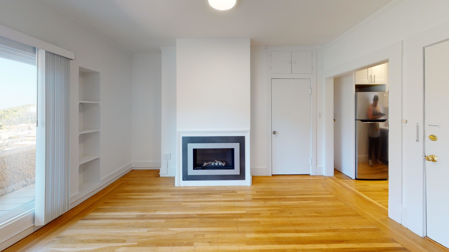 1077  Ashbury Sreeet Image 4