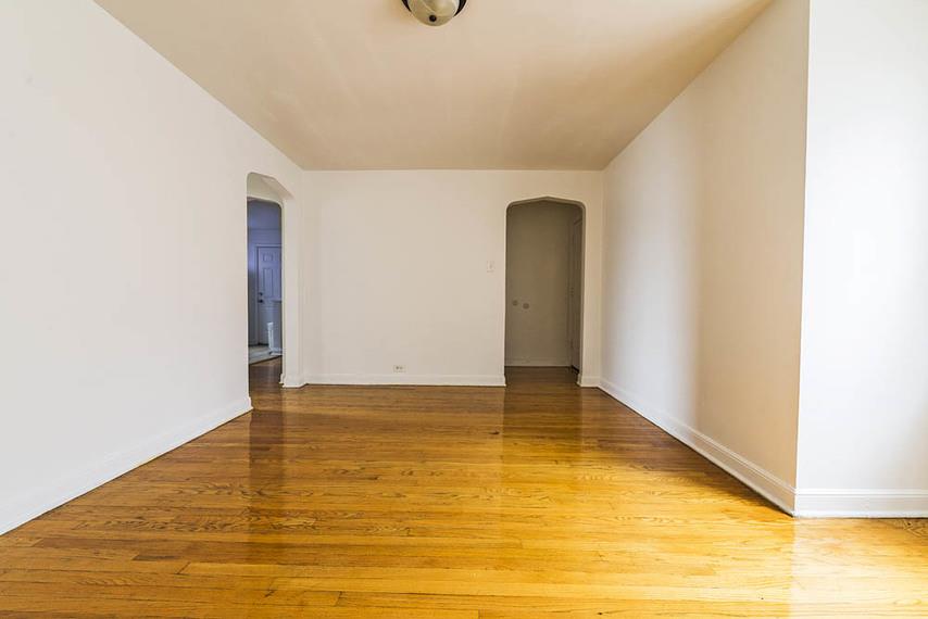8255 S Maryland Image 3