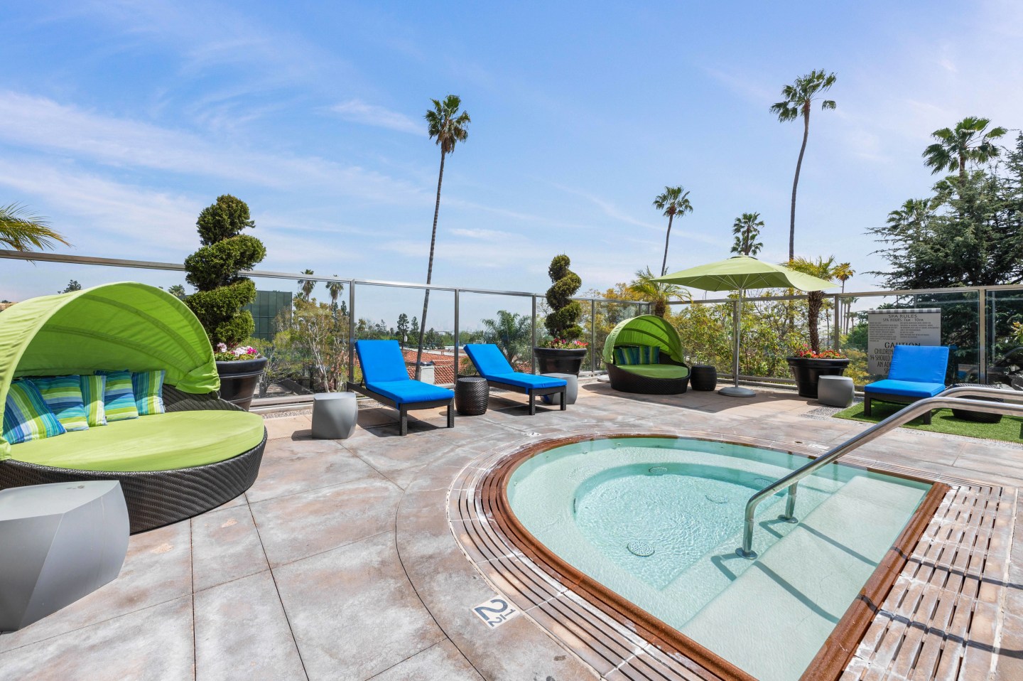 7950 West Sunset Image 11