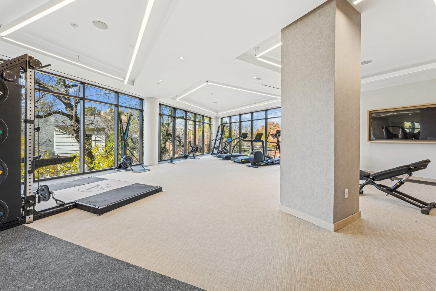 4909 Auburn Image 30