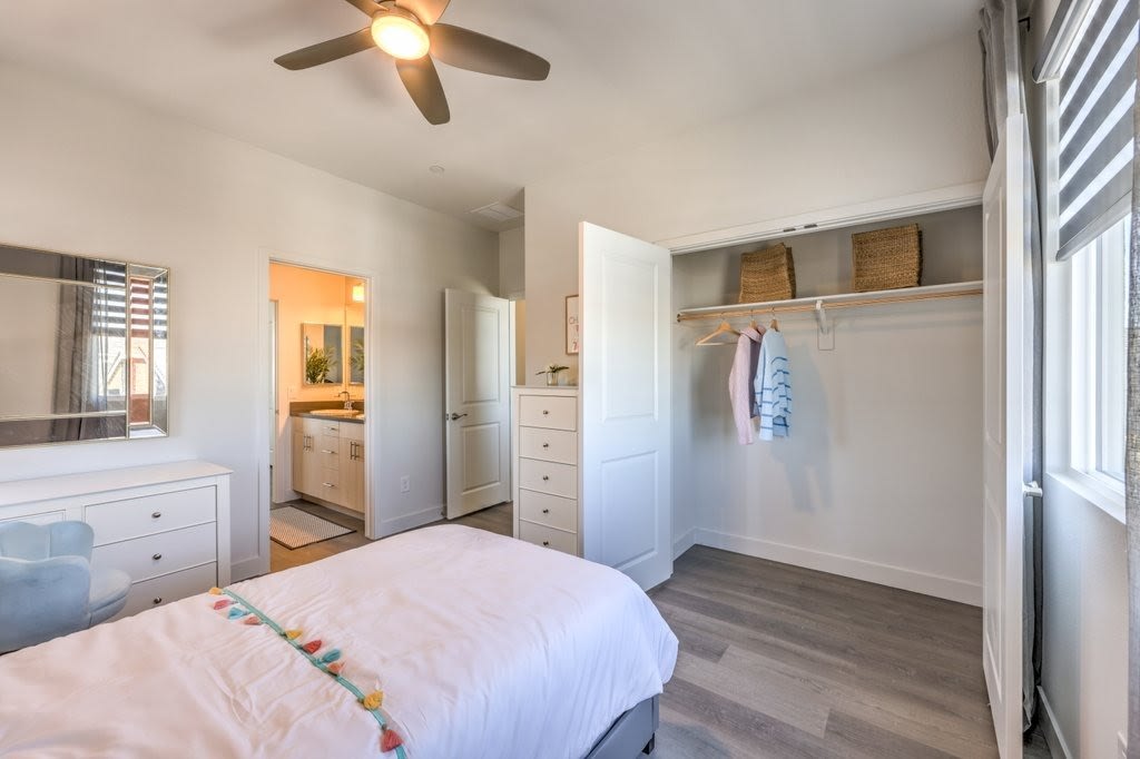 Serenity Townhomes Image 24