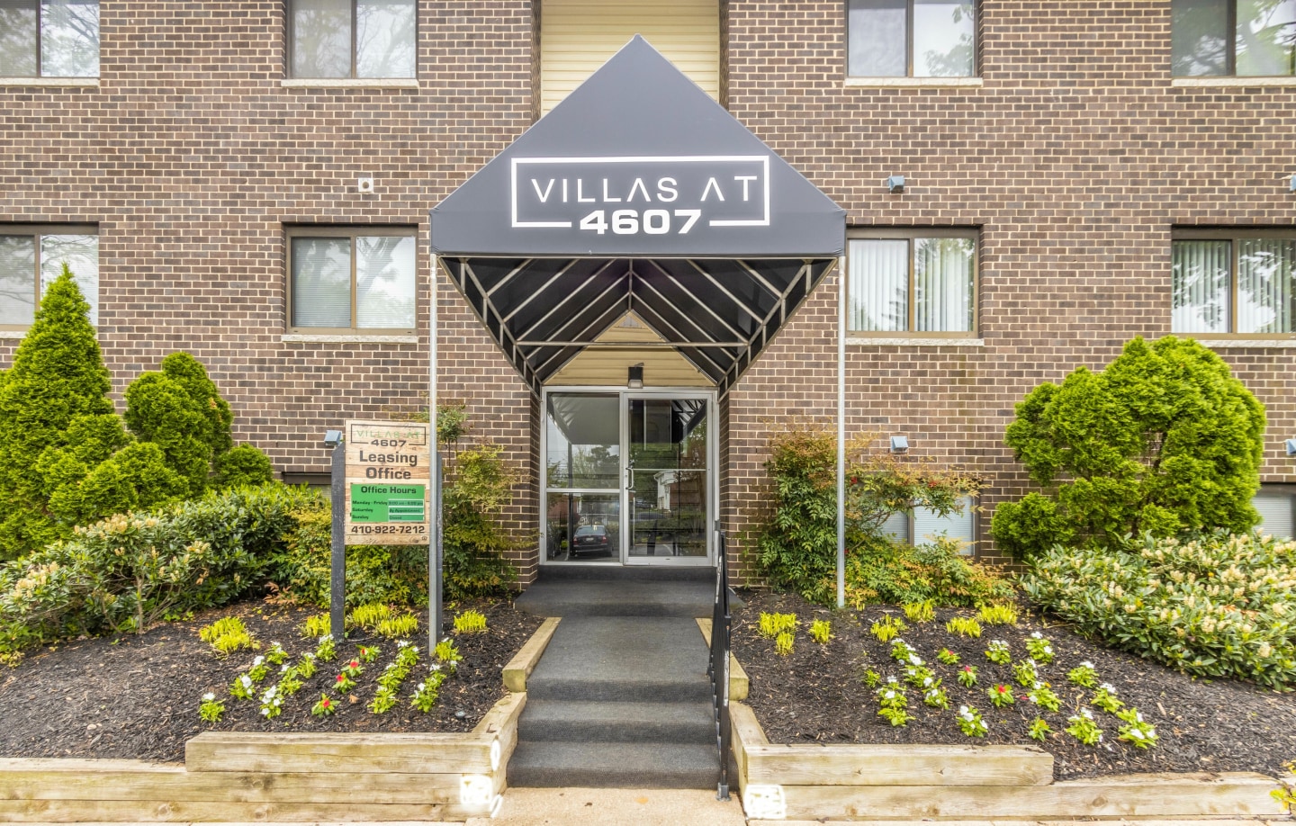 Villas at 4607 Image 2
