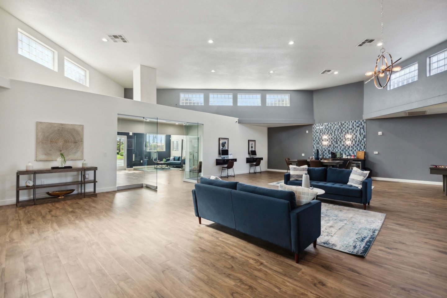 Sunrise Heights Image 12