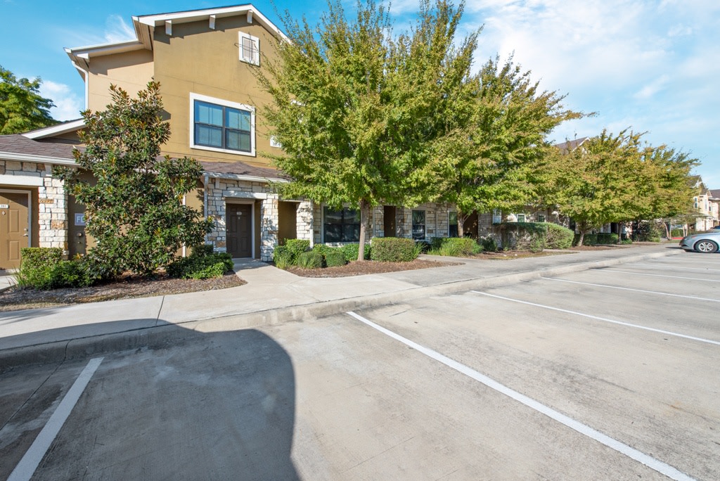 Avenues at Tuscan Lakes Image 29