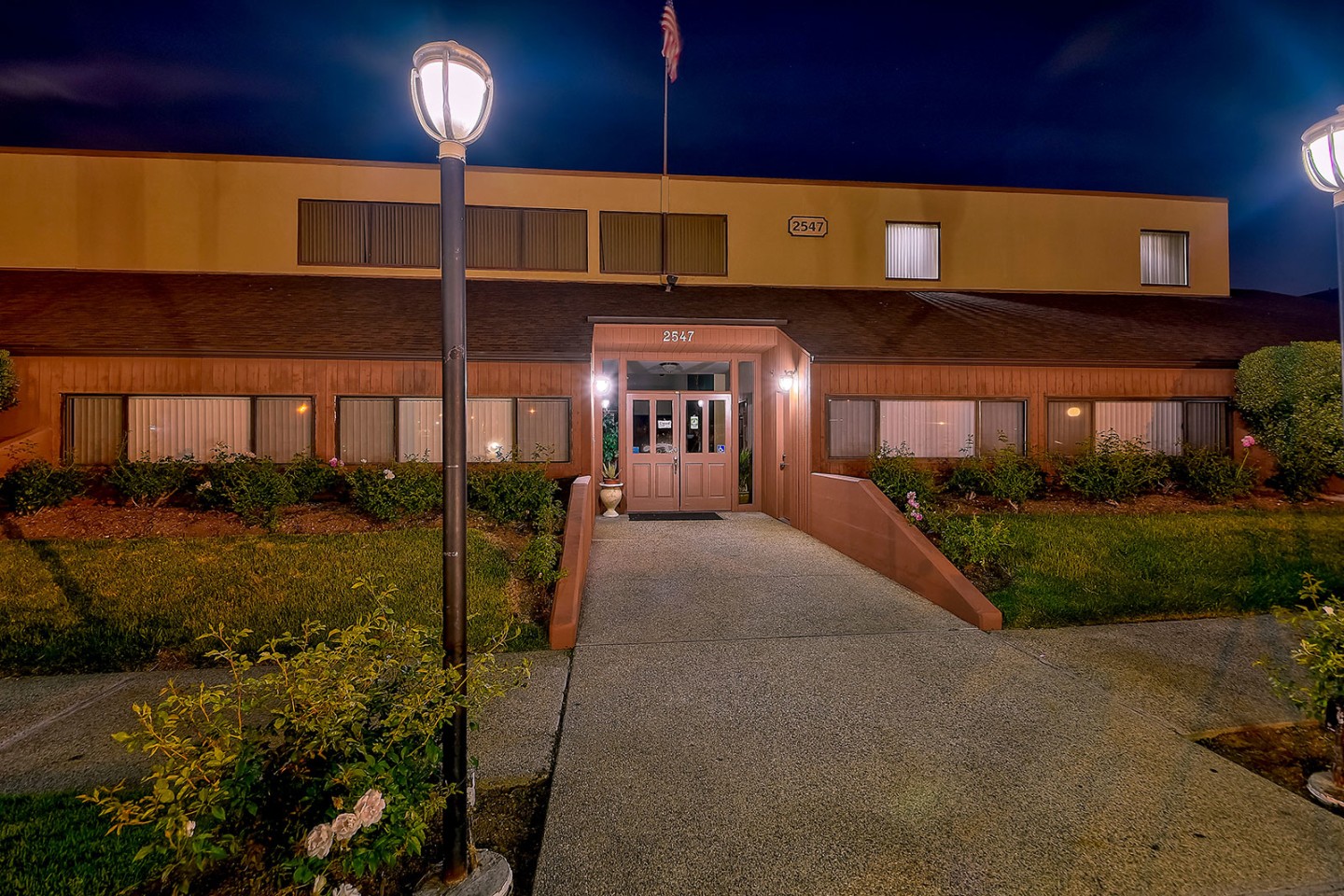Woodside Village Apartments Image 9