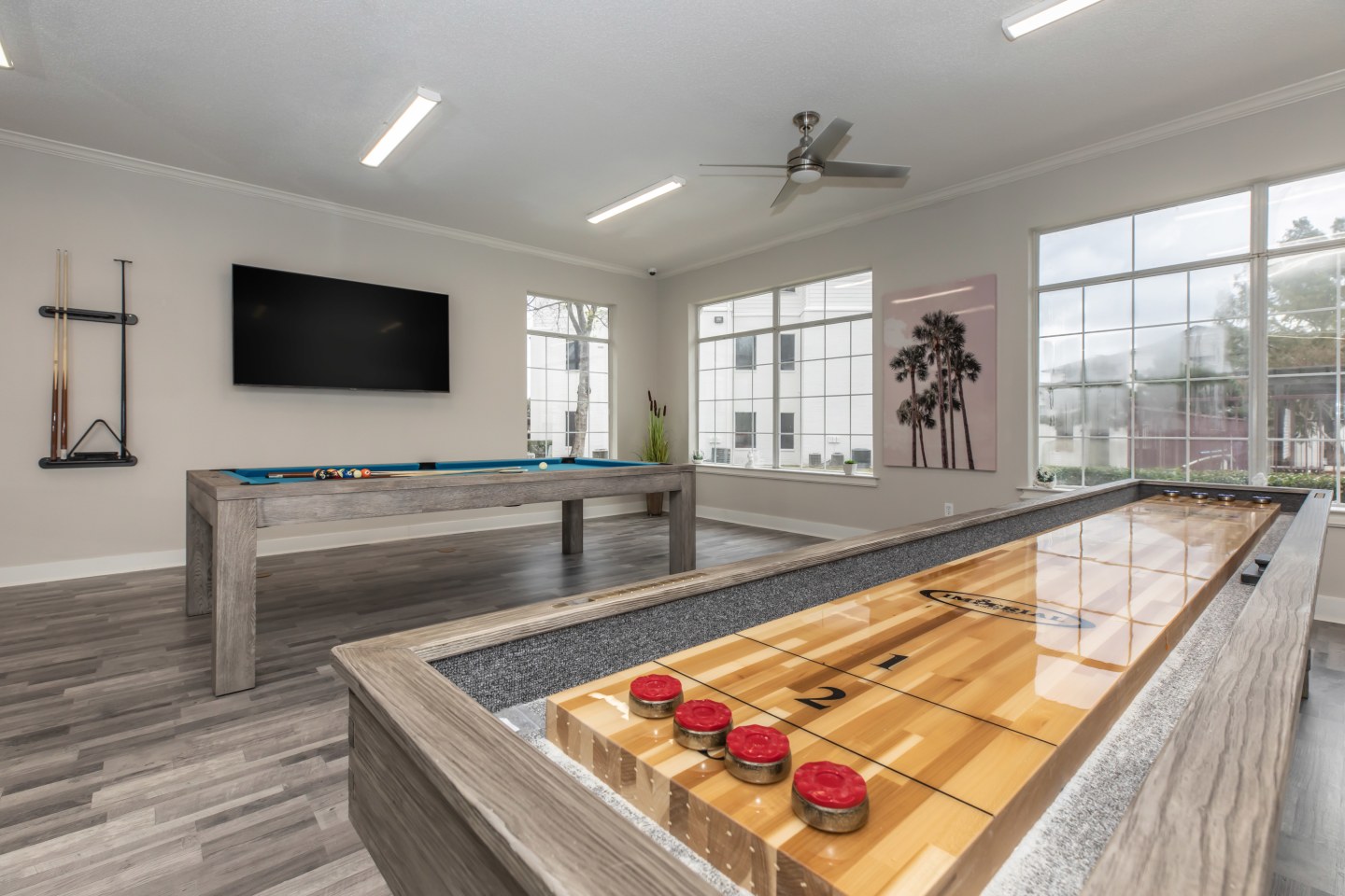 Tides on Hardwood Image 33