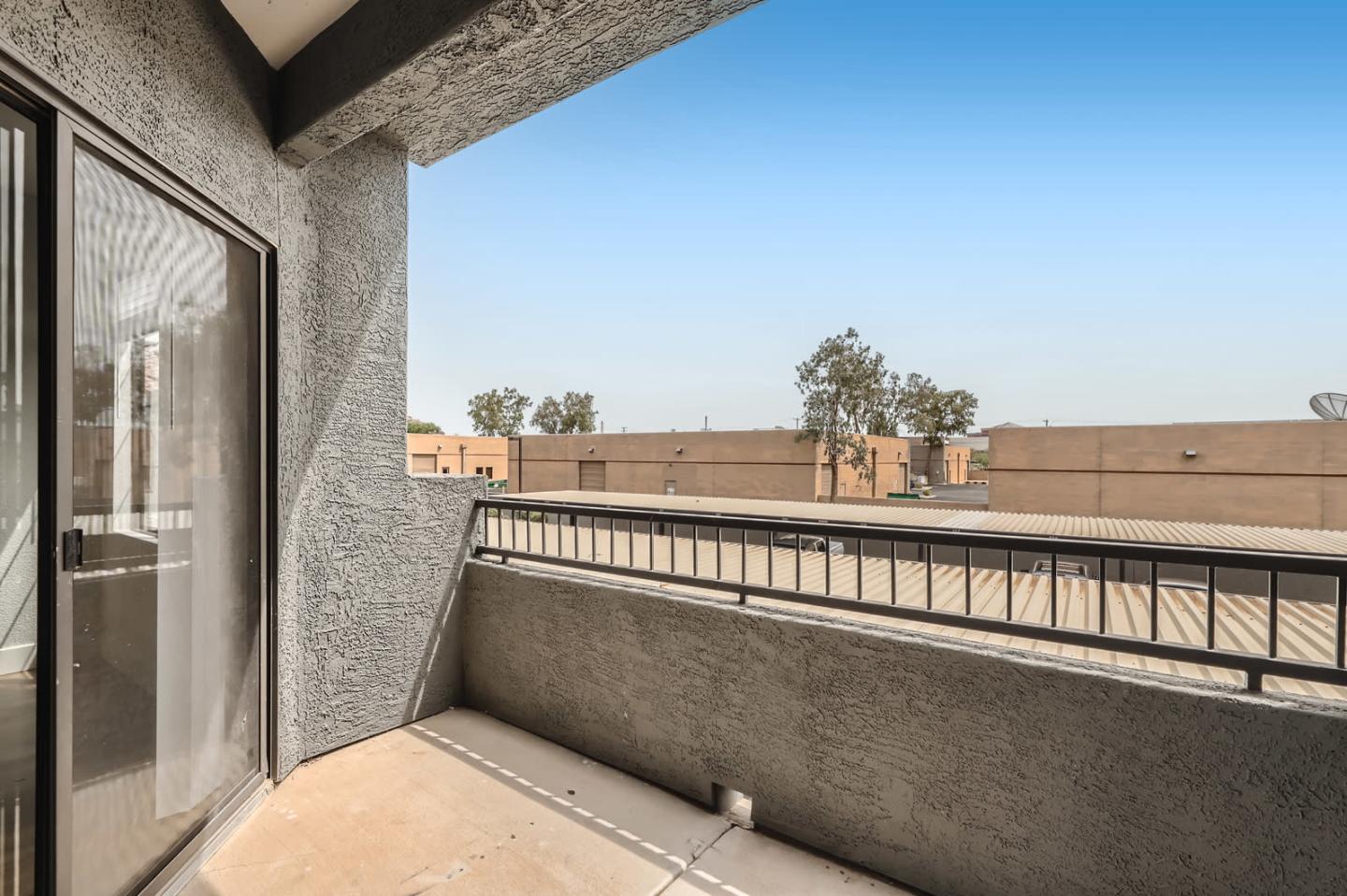 Mandarina Apartment Homes Image 71