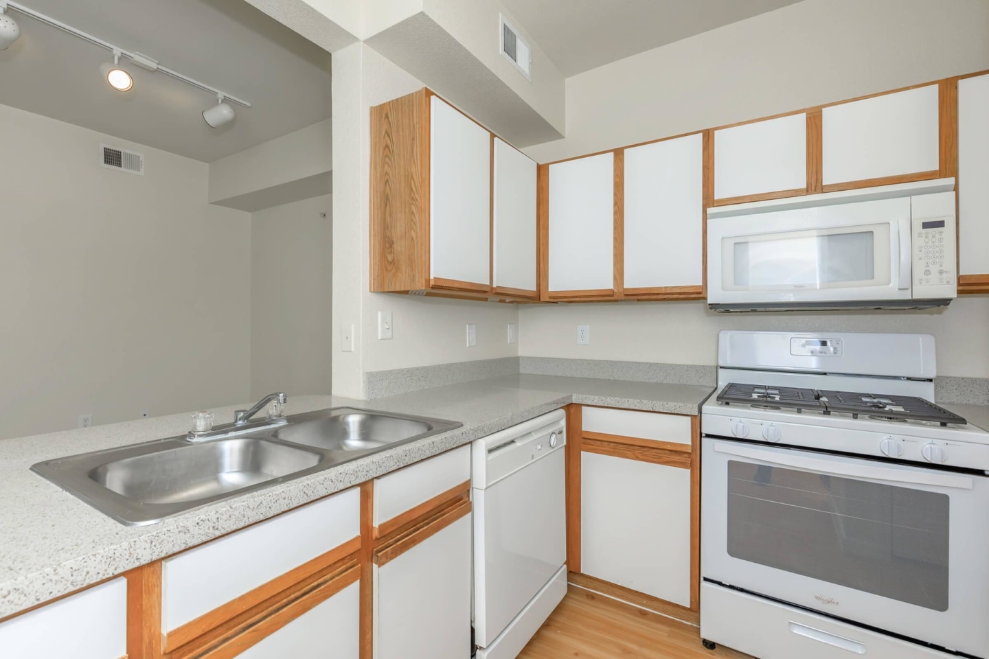 Affordable Housing - Cypress Creek on Jason Avenue Image 52
