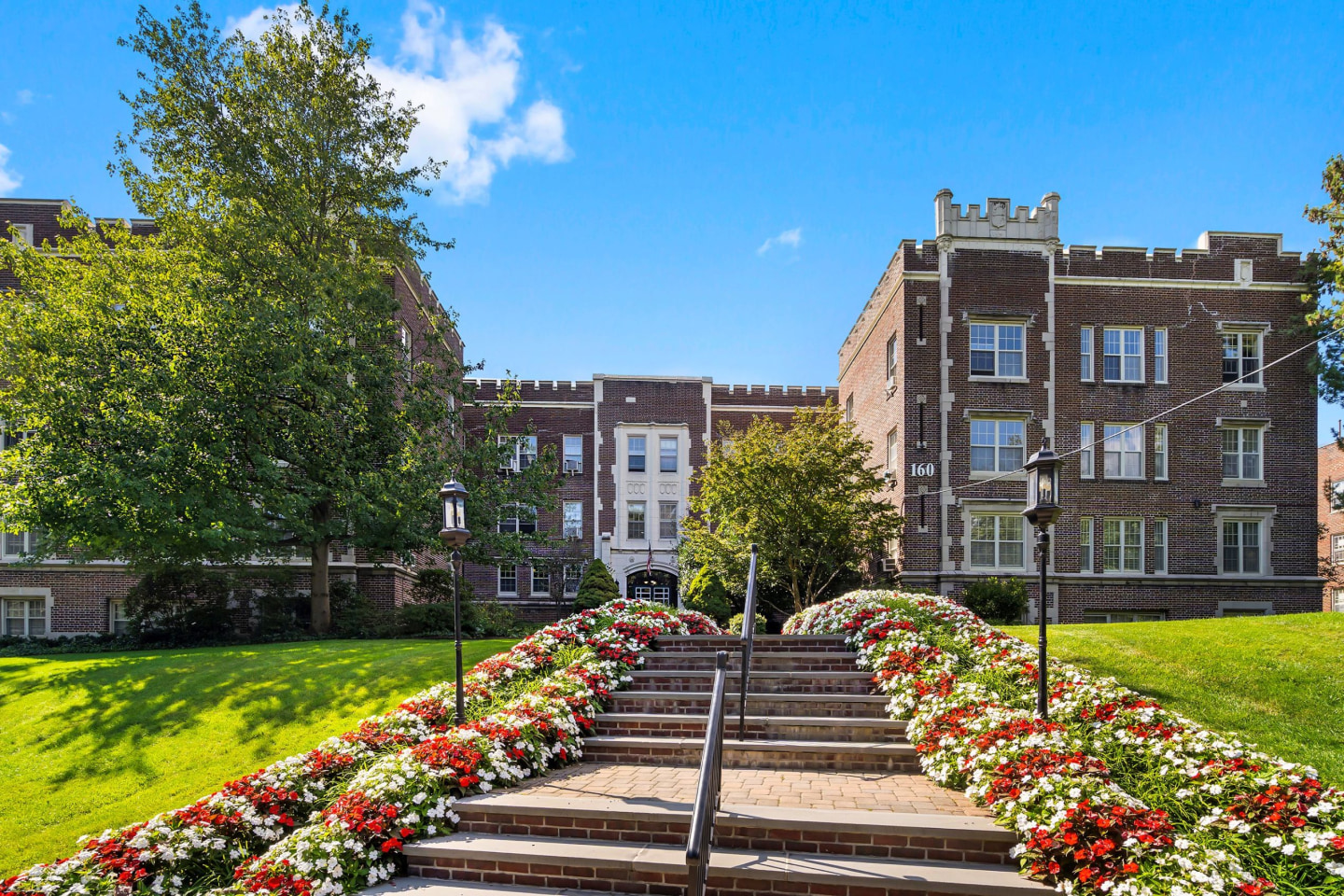 Worthington House Apartments Image 18