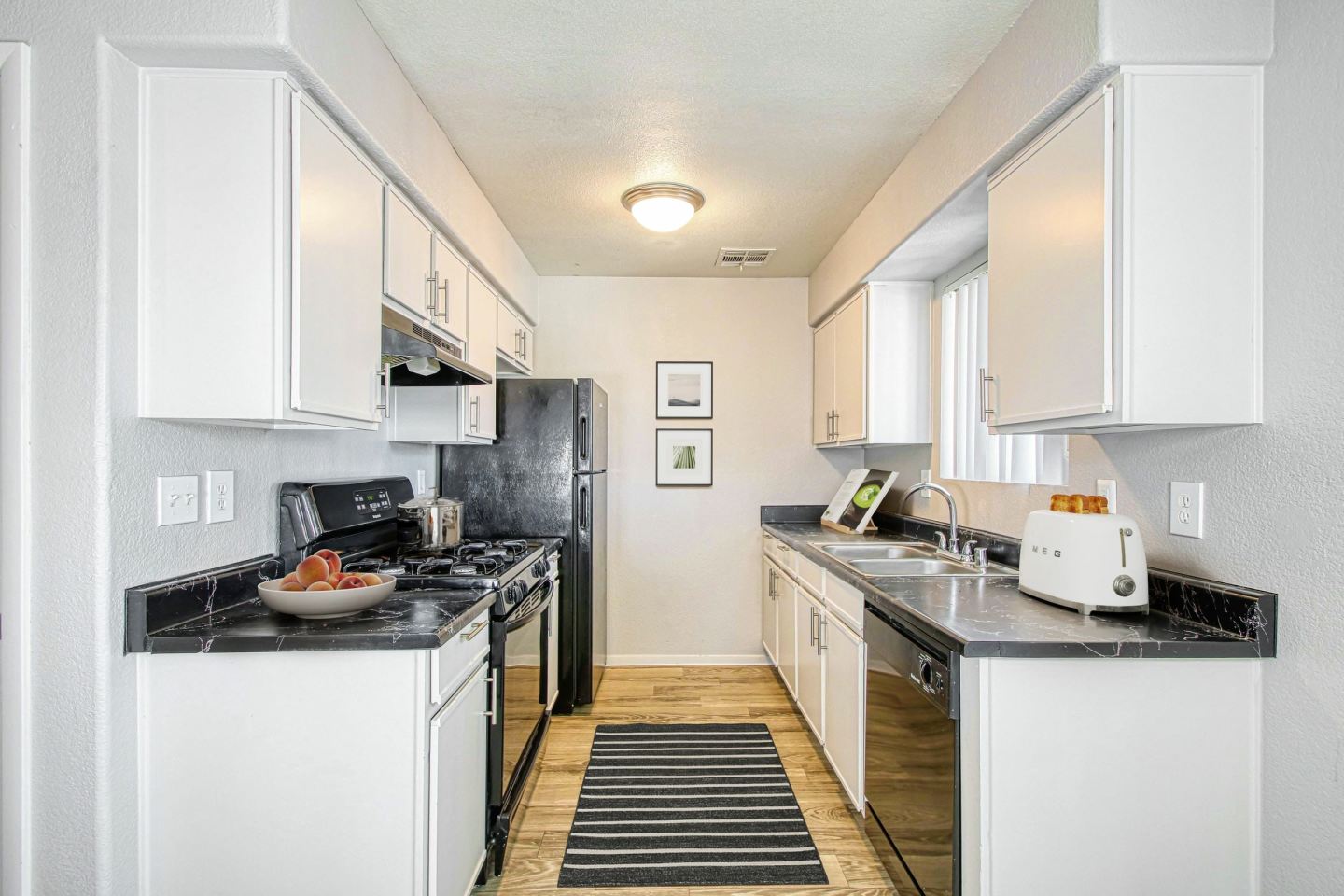 Aero Townhomes Image 7